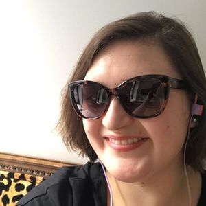 Meet your Posher, Charlotte